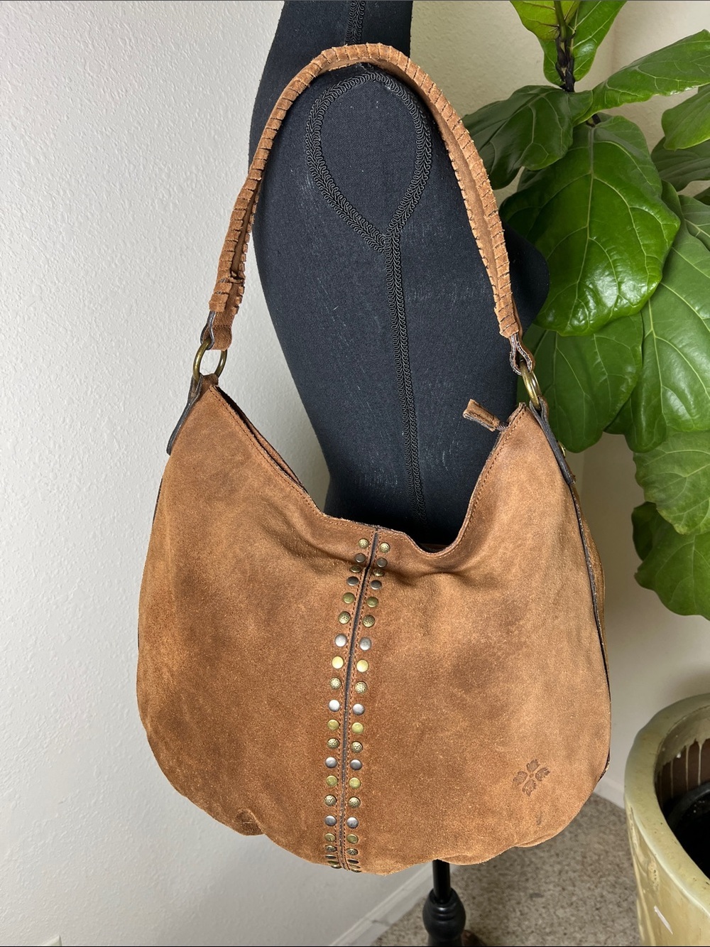 Patricia Nash Women’s Bello Cognac Suede Shoulder Hobo Bag Purse Studded Zip - Picture 1 of 16